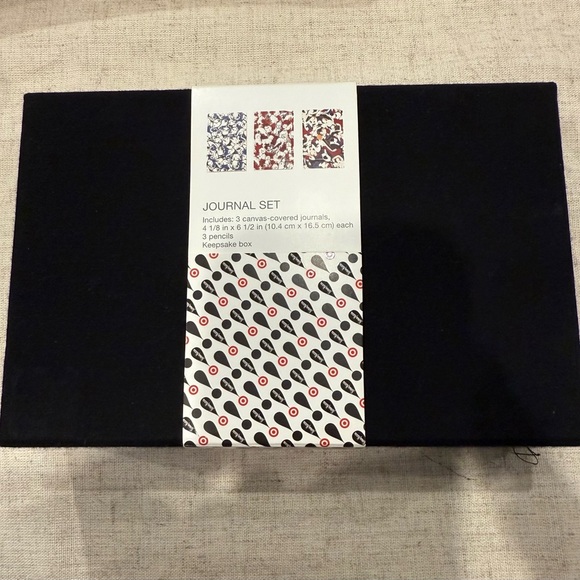 Carolina Herrera Journal Set - Picture 1 of 3